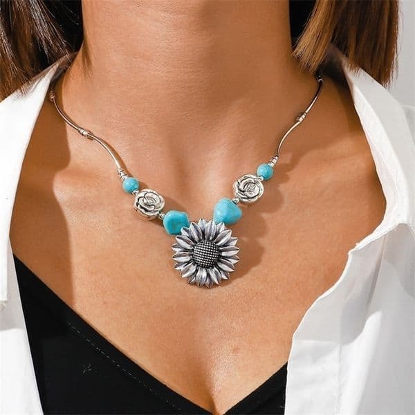 Pendant Necklaces Bohemian Turquoise Sunflower Necklace for Women Girls Vintage Ethnic Style Personality Party Jewelry Gifts 230831bj