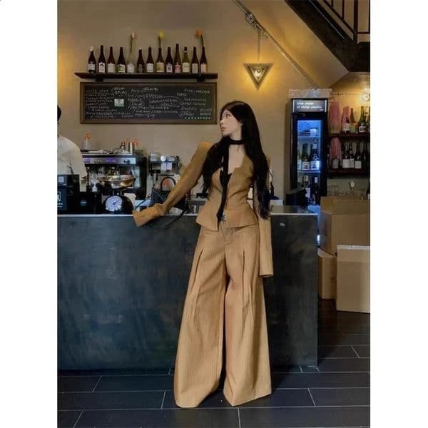 Hong Kong Style Retro Suit Womens Autumn Striped Shoulder Pad Coat Low Waisted Wide Leg Pants Two-piece Set Female Clothes 240820