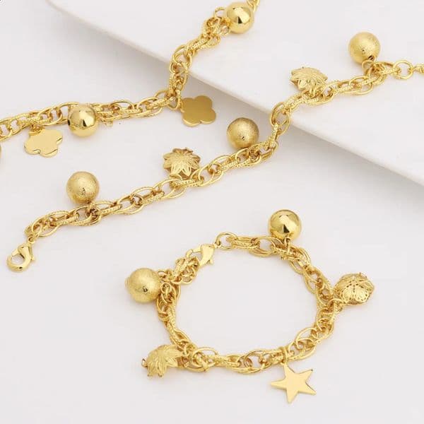 Fashion Trend Stainless Steel Heart shaped Coin Charm Love Bracelet Womens Travel Date Banquet Party Dress Jewelry Gifts 250407
