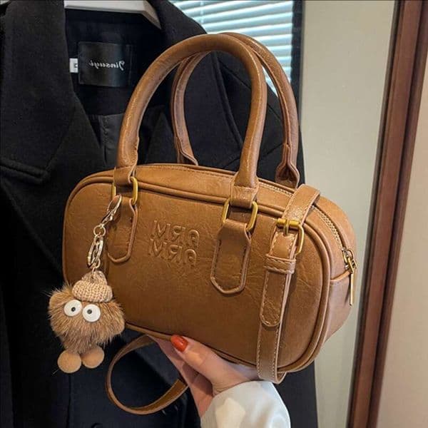 Niche Handheld Pillow for Women 2025 New Versatile Fashionable High-end Single Shoulder Crossbody Bag
