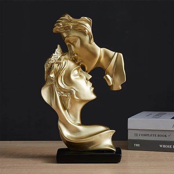 Creative Kissing Couple Statue Resin Lover Sculpture Decoration Home Office Desk Modern Art Character 240521