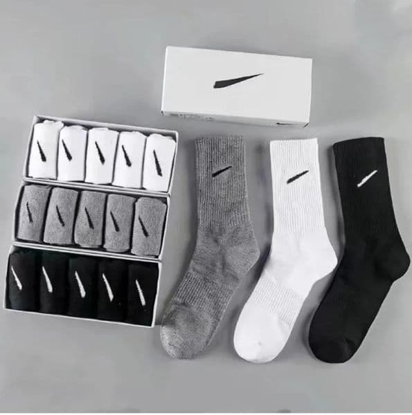 5 pairs/Designer low, medium and high waist solid color breathable cotton socks breathable cotton jogging, basketball, football and sports socks