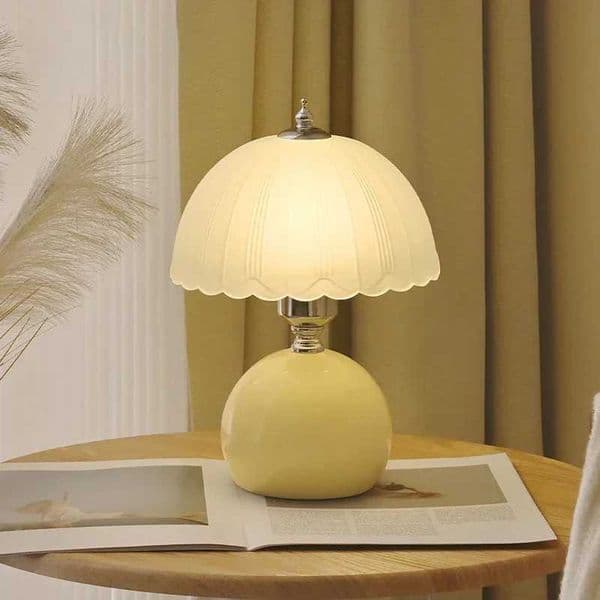 Classic Flower Bud Table Lamp Modern Art Table Lamp Bedroom Bedside Lamp Decorative Table Lamp Flower Bud Desk Lamps Night Light C251115 M260209