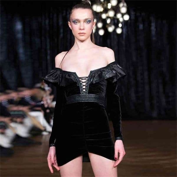 Free Autumn Women's Velvet Dress Sexy Strapless Long Sleeve Ruffled V-neck Bodycon Mini Club Party 210524