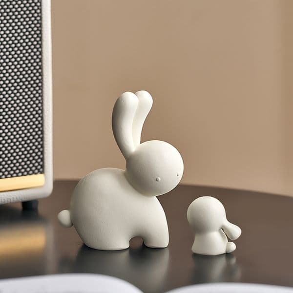Decorative Objects Figurines Decor 2PCS Rabbit Figurine Home Decoration Crafts Exquisite Living Room Table Ornament Resin Office Desktop Gifts 230923
