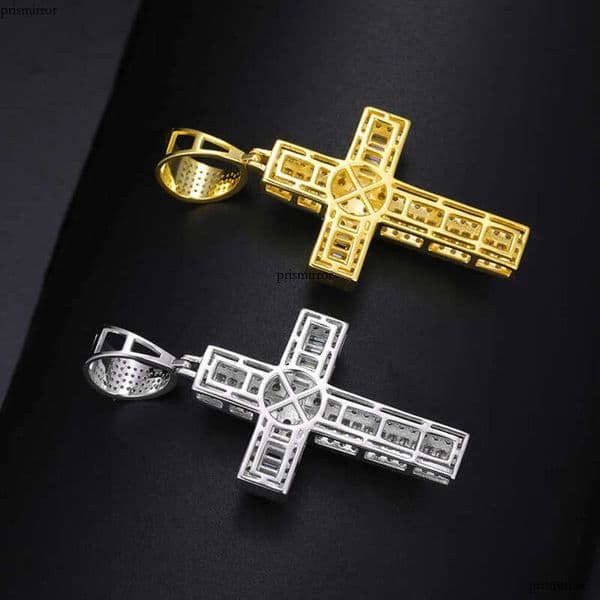 New Design Hip Hop Jewelry Sterling Sier VVS Baguette Moissanite Dia Cross Pendant for Mens Women aaa
