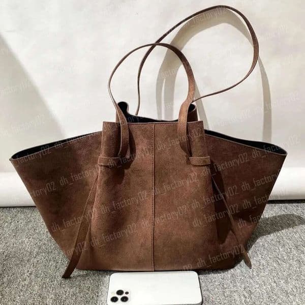 Hot Faux Suede Tote Bags for Women Pol Designer Handbags Purses 2025 New in Vintage Large Capacity Shoulder Paris Bag dh_factory02