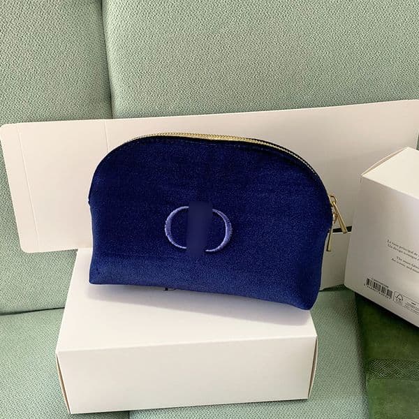 Storage Bags Shell Type High Quality Blue Plush Cosmetic Bag Embroidered Logo Cosmetic Bag