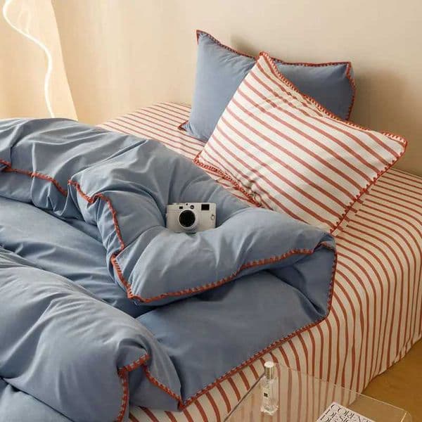 Striped Contrasting Color Student Dormitory Bed Solid Color Four Piece Set Z250925