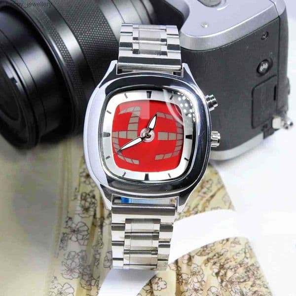 Fashionable creative mens y2k ins style pointer digital dual display luminous men quartz relojes para hombres T250926