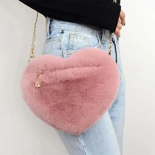 Heart Shaped Fluffy Shoulder Bag Fashion Chain Crossbody Plush Handbag Cute Zipper Purse For Valentines Day 240823ZY