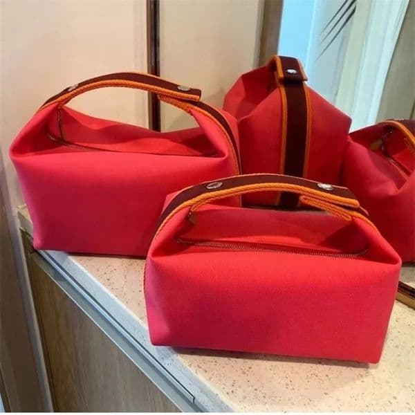2026 Simple Casual Perfume Women Bag Fashion Canvas Large Capacity Handbag Small Square Cologne cologne Wash perfume Collect Dumpling Storage Wallet 241112 Free