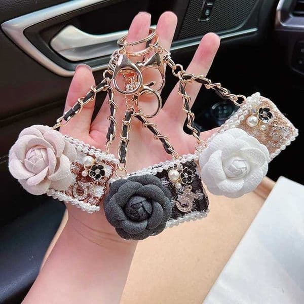 Fashion Fashion personality creativity lia mobile phone handbag model keychain handbag accessory pendant Y250929sw