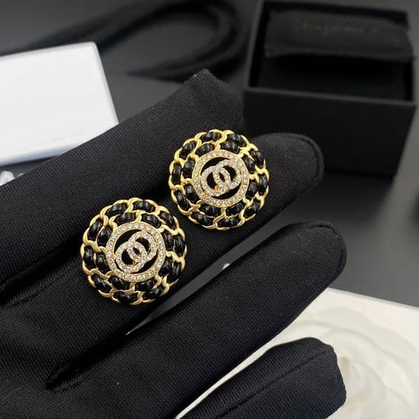 Gold - Toned Stud Earrings With Black Accents And Rhinestone Detail Delicate & Chic Jewelry Gift For Her High - Quality Stylish Accessory