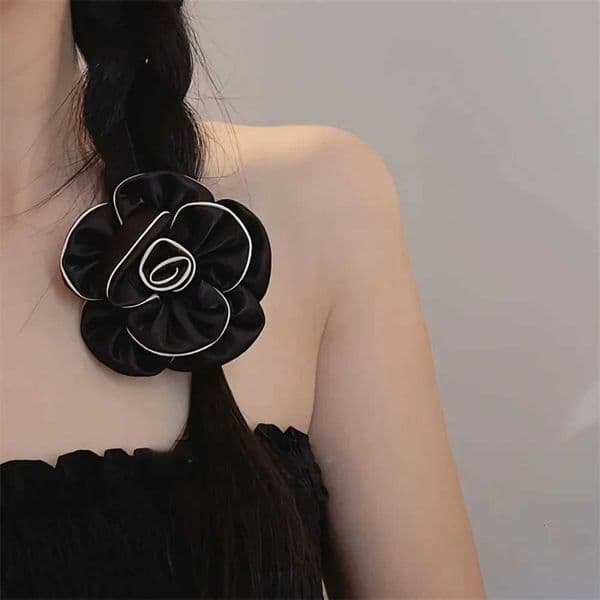 Hair Clip For Women Mist Rose Flower Shark Clip High End Exquisite Back Head Hair Accessory Decoration