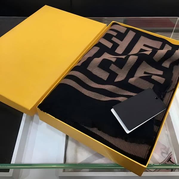 Scarves Luxury Designer Womens Fashion Classic Full Letter Wool High Quality Suitable for Christmas Gift Winter Warm Soft Long Shawl Scarf AA