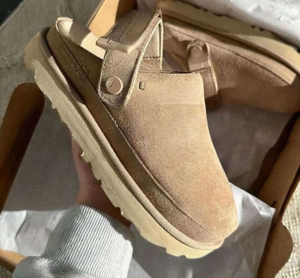 Slippers Designer Goldenstar Black beige Clog Boston Clogs Golden star Beach Sandal Cross Slides Women Men Tazz Tasman Fall Mustard Seed Chestnut Winter Summer pyqx