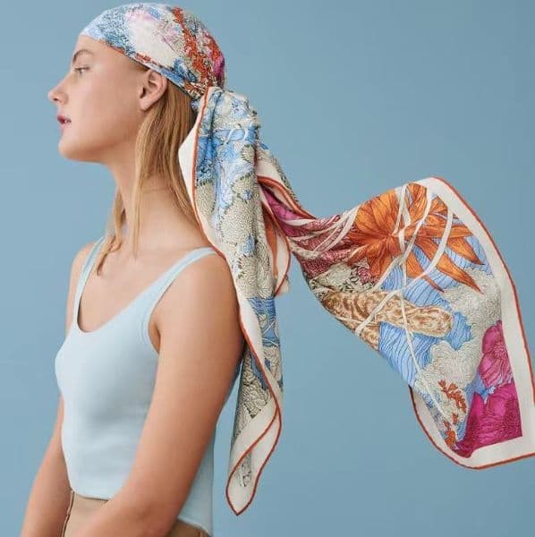 25ss 140*140cm luxury designer silk cashmere scarf Ladies 70% cashmere 30% silk hand-rolled scarf shawl Four Seasons shawl gift