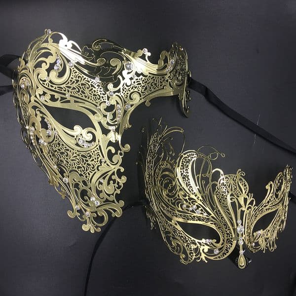His & Her Couple Glitter Rhinestones Metal Filigree Masquerade Mask Venetian Costume Prom Party Ball Christmas Half Skull Mask