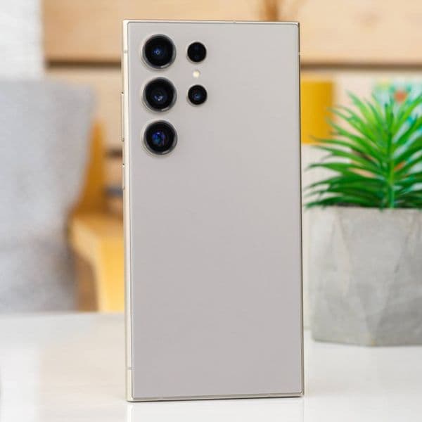 S24 Ultra Android Phone with 5G Connectivity, 7.3-inch HD Screen, Dual Camera & Huge Storage
