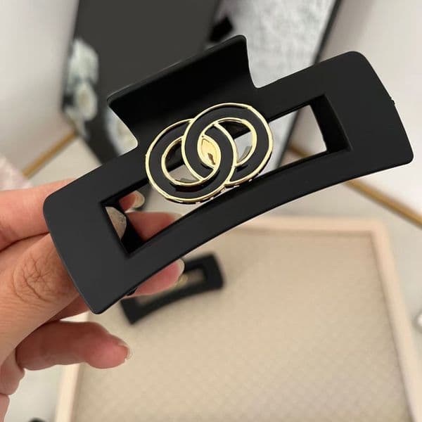Crystal Barrettes Womens Girls Letter High-Quality Classic Versatile Leisure Hairclips Fashion Black Shark Hairpin Hair Clips
