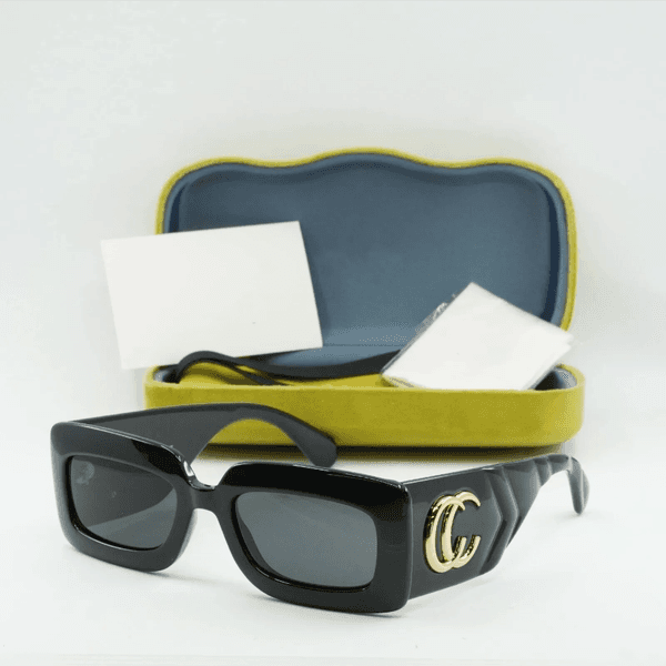 2025 Fashion designer Sunglasses For Women Classic Rectangle Oversized Sunglasses 100% UV protection Beach Shading Glasses With Box