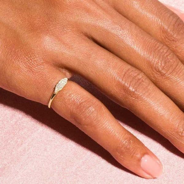 Shine Round Inlaid White Zircon Women Ring Silver and Gold Color Ring for Women Wedding Fashion Jewelry GiftsXJ250110