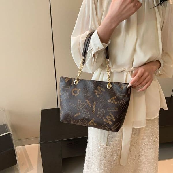 New Fashion Printed Women's Elegant Texture European And American Retro Shoulder Handheld Underarm Bag