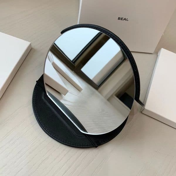 Designer Black Round Mirror Classic Logo Printed Folding Mirror Women's Portable Leather makeup mirror Travel Makeup Tool with Gift box