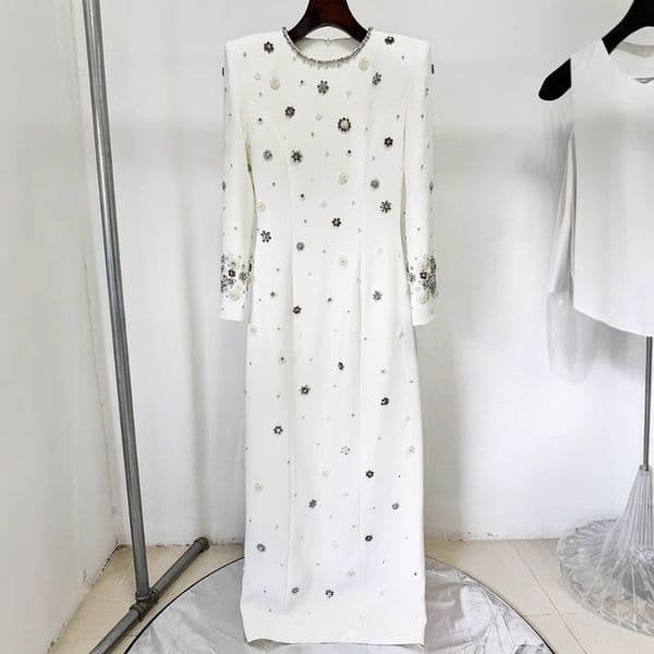 (127) New Fashionable and Temperamental Heavy-duty Beaded and Diamond-embellished Slim Long Dress