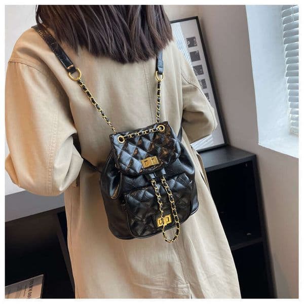 Korean Version Of Light Luxury Small Fragrant Wind Diamond Grid Chain For Women's Autumn New Fashionable Backpack Versatile Shoulder Bag