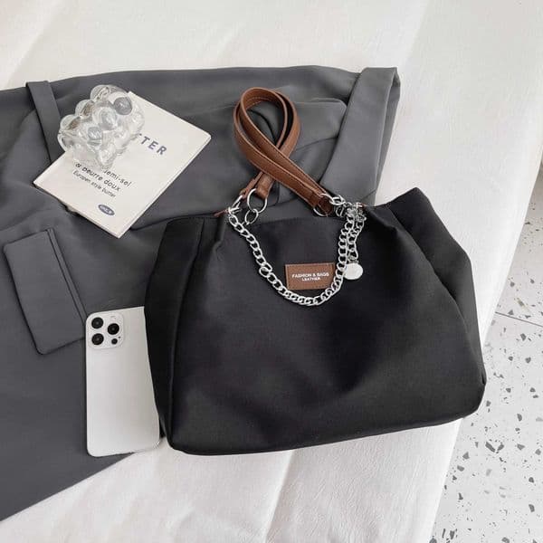 Designer 1 piece of womens fashionable large capacity shoulder nylon fabric with Pu womens bag suitable for daily commuting Y251124