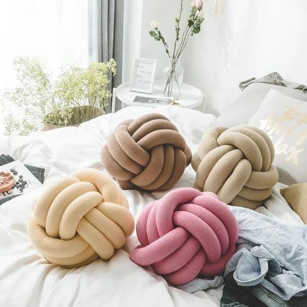 Soft comfortable and handmade solid color Nordic style braid knot pillow - Ideal cozy cushion for family living room - Stylish 250120BJ