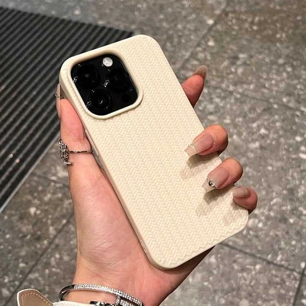 Luxury Knitting Grain Phone Case For iPhone 11 12 13 14 15 16 Pro Max Plus X Xs Max XR Bumper Soft Silicone Cases Cover Z250122
