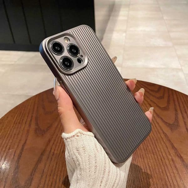 Gilded grating pattern liquid silicone phone case for iPhone 15 14 13 12 Pro Max fine hole full protection ultra thin soft cover Z250122