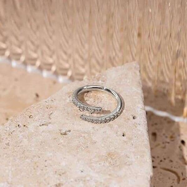 Micro Pave Diamond Plain Band for Women, Niche Design Sense, Open Adjustable Index Finger Ring, 2024 New Light Luxury High-end Fashion Ring