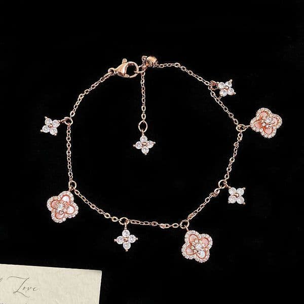 New Luxury jewelry designer jewelry pink shell four leaf flower earrings necklace ring necklace four set high-end niche women's clover bracelet Diamond Bracelet
