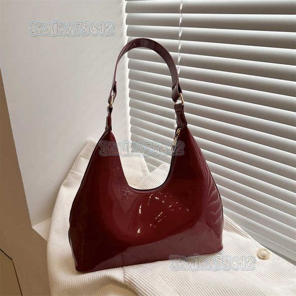 Elegant Casual 2025 Trendy Spring New Leather Fashion Light Luxury Single Shoulder Handbag Underarm Womens Bag H250804 XJ260206