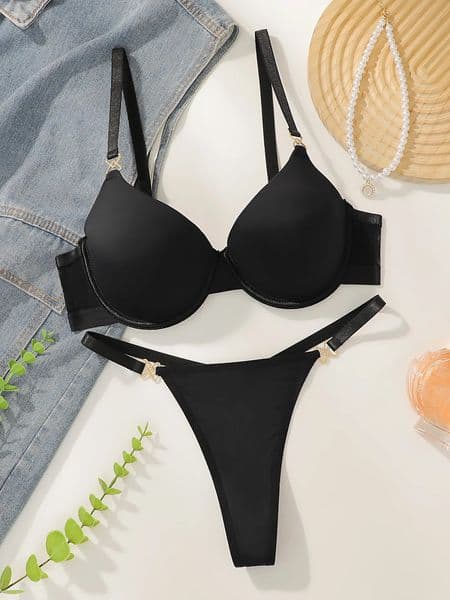 European and American womens sexy lingerie set black pull up bra thong spring and summer products B2932 250801BJ