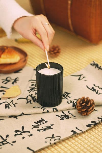 Elegant Midnight Sky Themed Black Stripe Glass Jar Scented Candle Featuring Premium Plant-Based Fragrance Oil Z260520