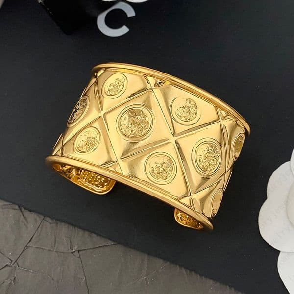 Designer Gold Tone Bracelet gold bangle Checkered Wide Cuff Copper 18K Gold Plated Retro Vintage Style Statement Bangle Fashion Jewelry FREE Shipping