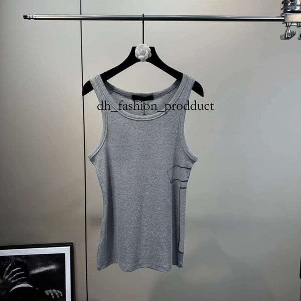 2025 Round Neck Sleeveless Color Blocked Sanskrit Letter Pattern chrome vest Women's Camisole Vest Designer Spicy Girl Style Tight Tank Top Designer Vest 918