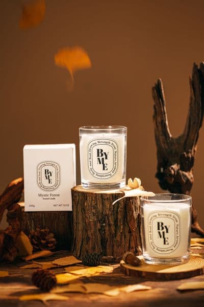 Minimalist Transparent Glass Candle with Natural Soy Wax - Safe u0026 Scented for Up to 40 Hours Z260520