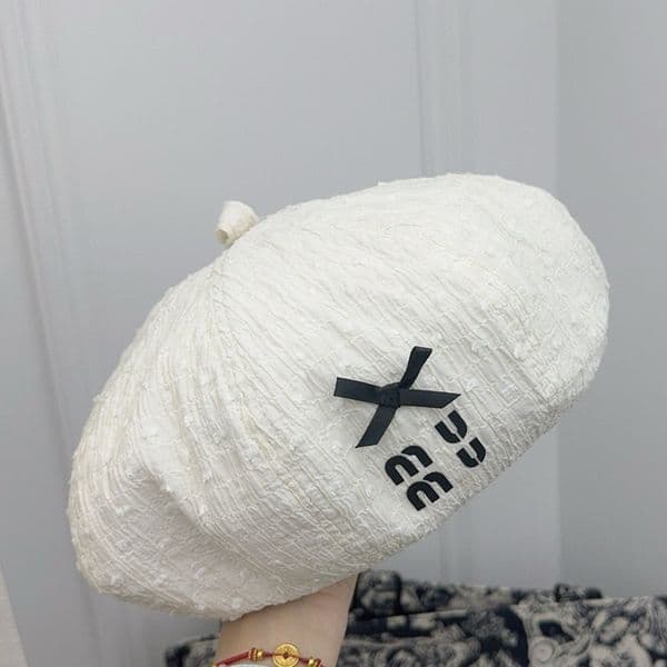 Berets Hat Women Versatile Hats Warm Walking Ladies Letter Casual Autumn Winter Men Women Berets cessories Z260415