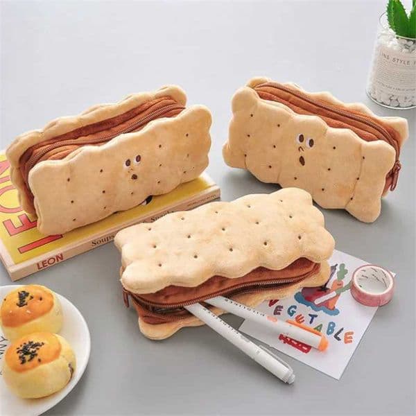 100% Cotton Linen Cotton Linen Cotton Linen High Capacity Plush Cookies Pen Bags Cartoon Brown Pen Box Girls Office School Supplies Stationary XJ250808