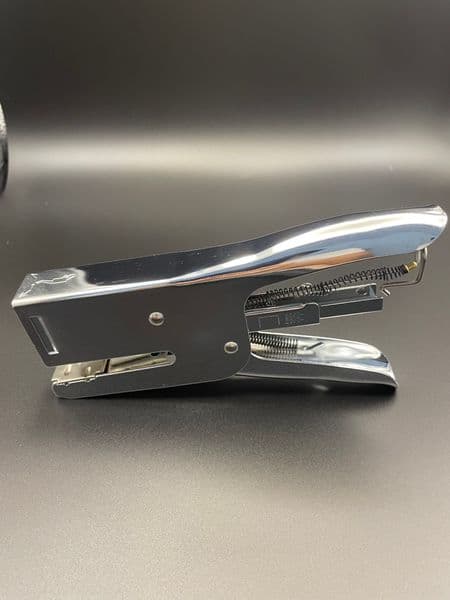 KL-298 Handheld Stapler (Handheld Stapler) Office Supplies Paper Stapler Durable and Convenient
