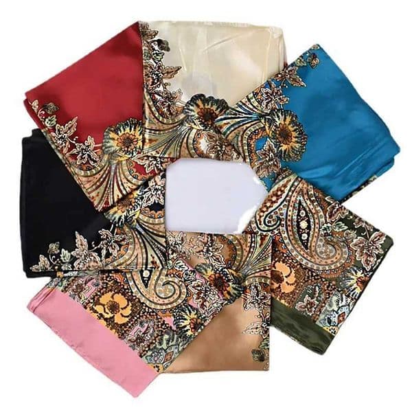 Spring New Versatile Cashew 90 Big Square Scarf Silk Scarf Wholesale Classic Vintage Print Scarf 250815