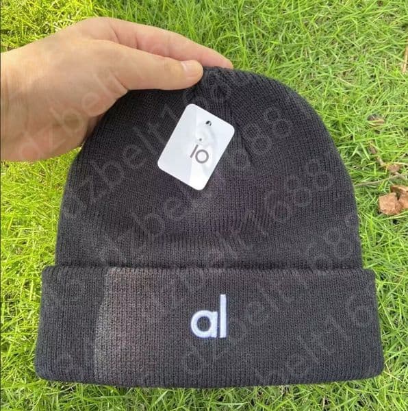 New Designer beanie hat designer hat Winter knitted beanie designer cap fashion able bonnet dressy autumn hats for men womens travel skiing Classic Knitted hat