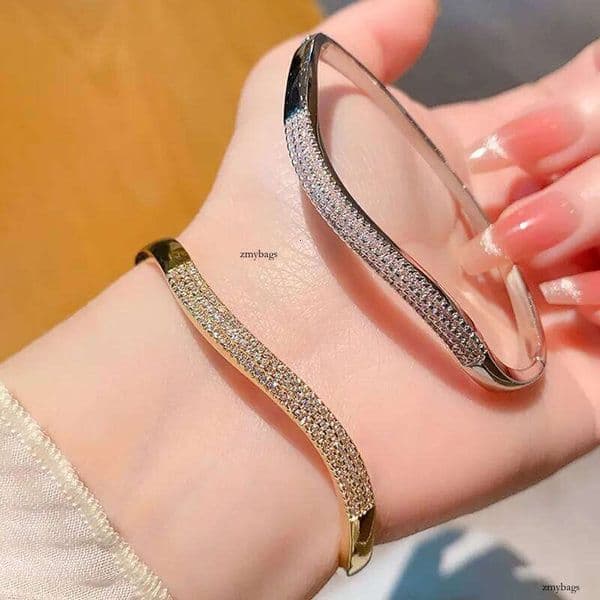 2025 Choucong Brand Sparkling Jewelry Gold Fill Pave White 5A Cubic Zircon CZ Dia Ins Top Sell Women Bend Wedding Bangle For Lover Bracelet Gift