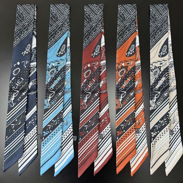 New Designer Silk Scarf Luxury Brand Scarf Women Skinny Bag Hair Neck Scarf Headband Scarves Neck Tie Bandeaux Hairlace Hair Perfect Gift